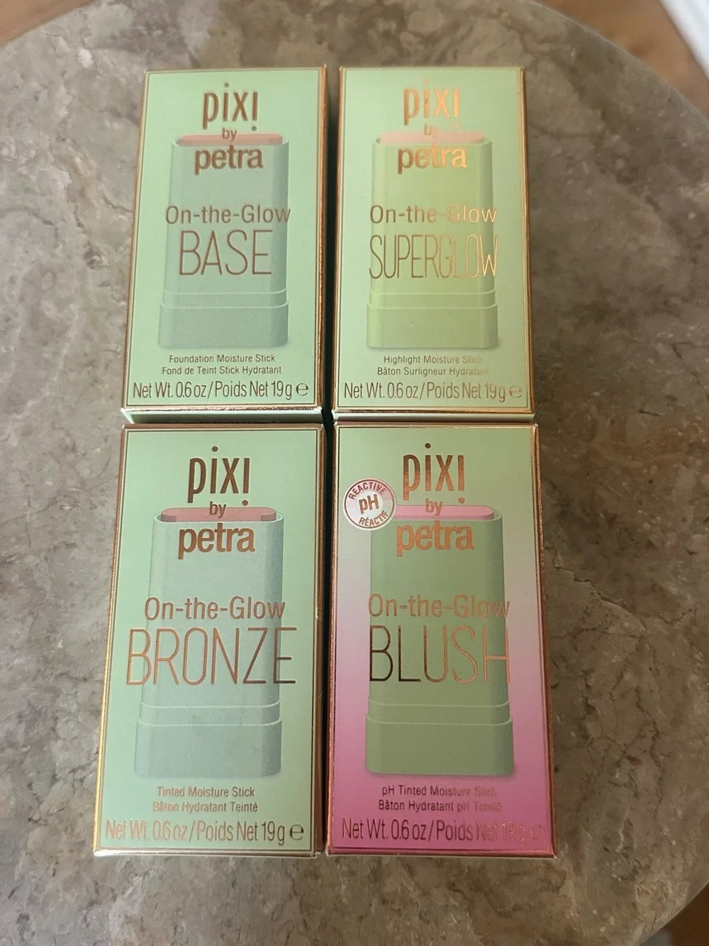 NIB Pixi base, bronze, blush and superglow kit